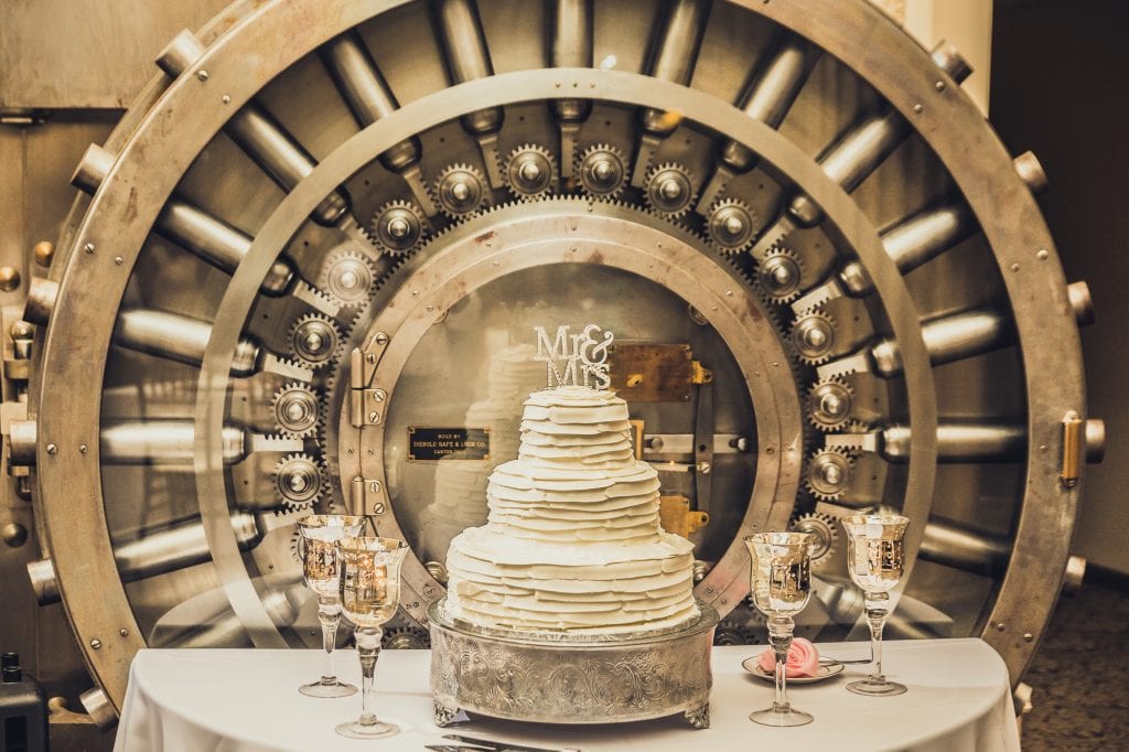 Wedding Cake | Tamisha + Jason | A Fun Elegant Wedding in St. Augustine | Treasury Blog