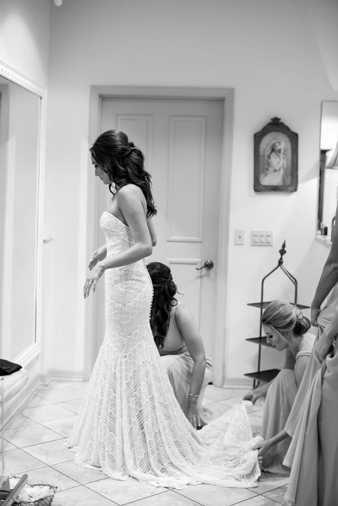 Getting ready in the bridal suite | A Simple White Wedding in St. Augustine | Mackenzie + Nick