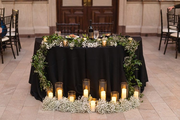 simple modern black wedding decor