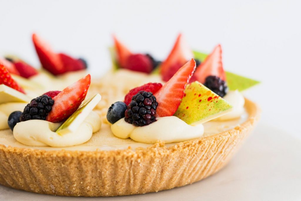 Fruit-topped key lime pie
