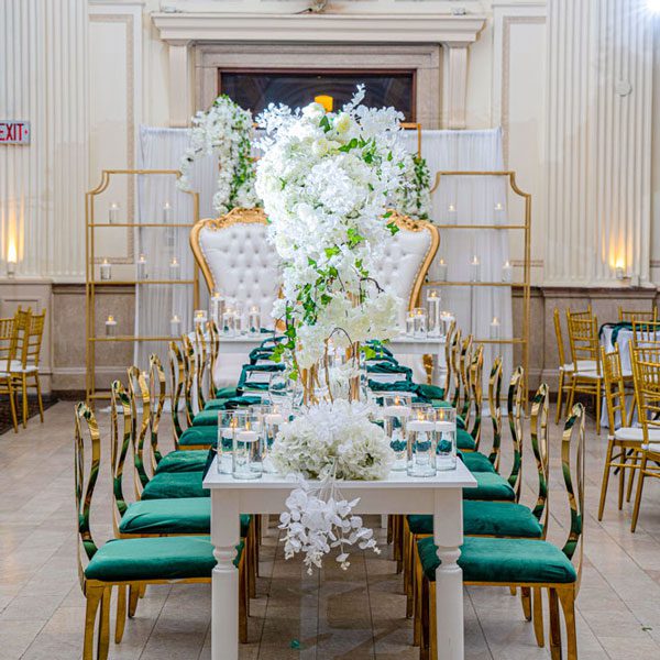 5 Stylish Wedding Reception Table Design Ideas Featured Image