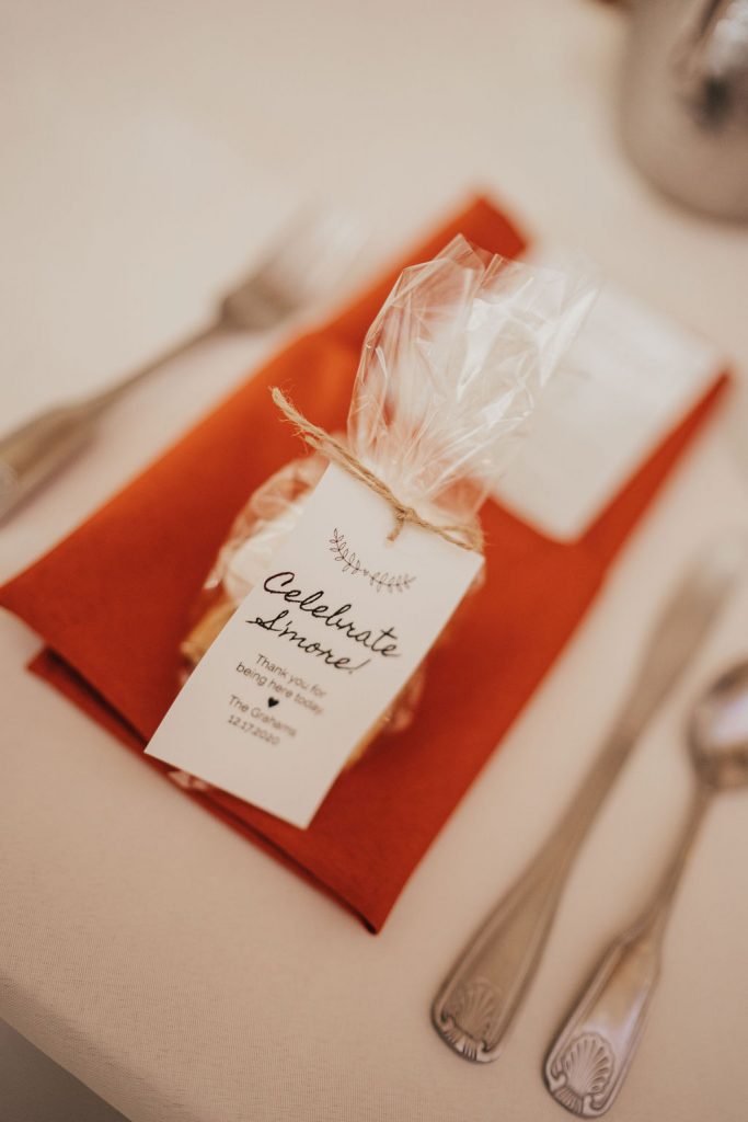 s'mores wedding favors
