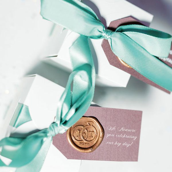 27 Unique Wedding Favors For Your St. Augustine Nuptials Featured Image