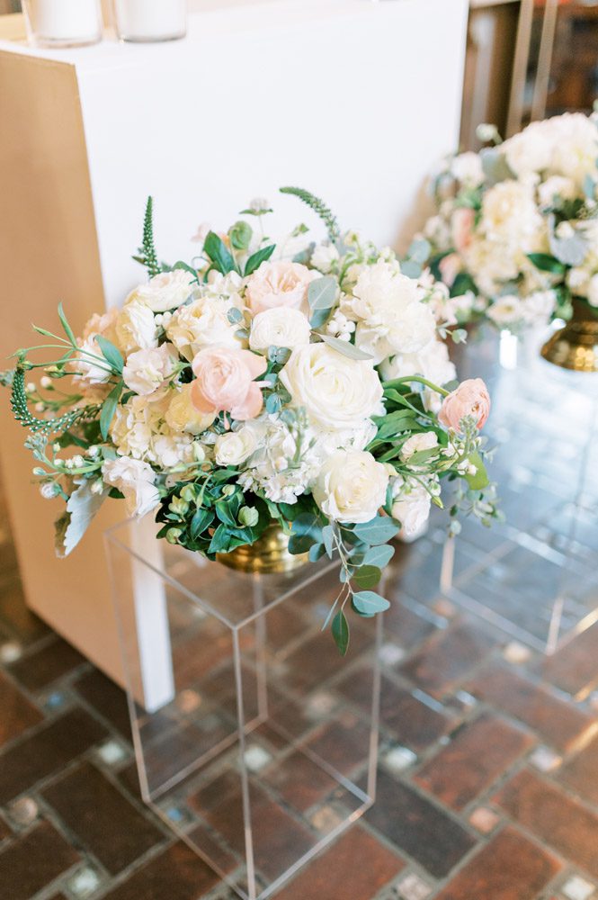 Modern timeless wedding ceremony with neutral colors