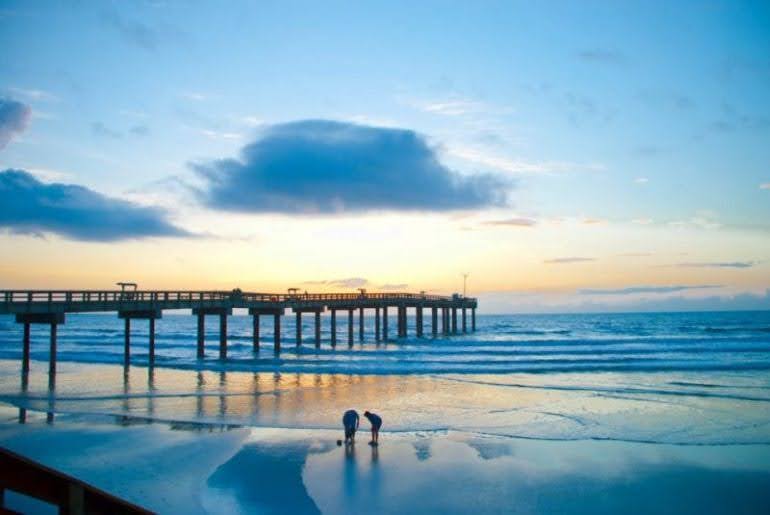 st augustine beach boardwalk