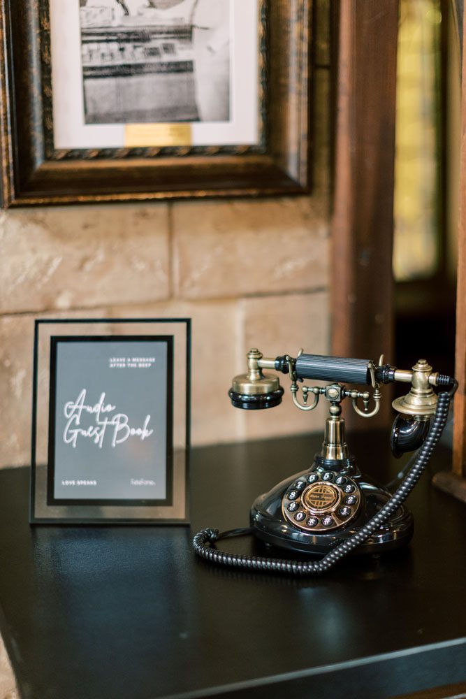 Audio guestbook