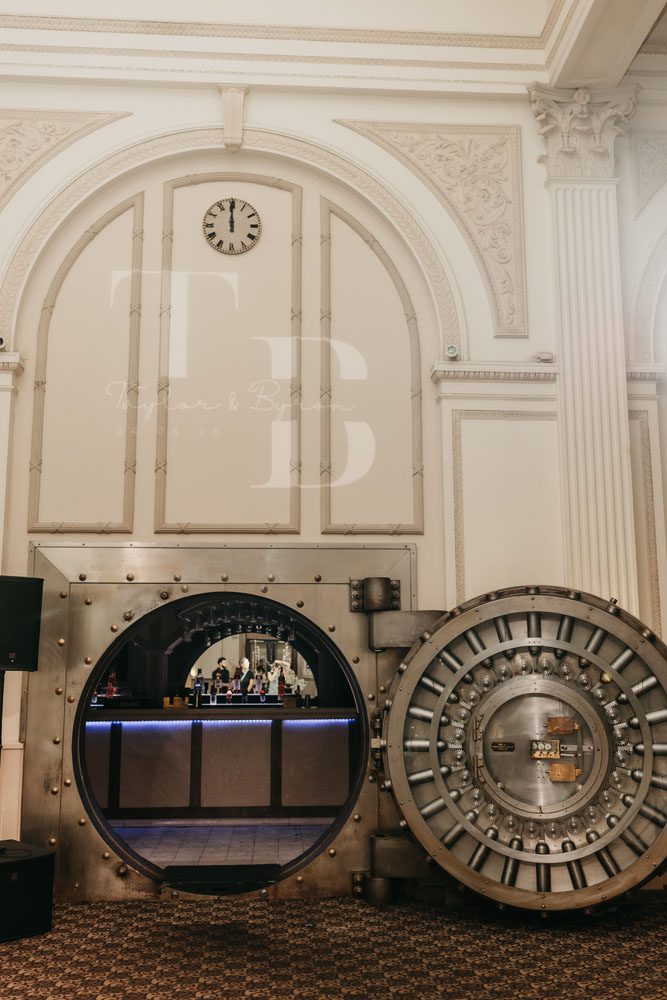 Vault Bar
