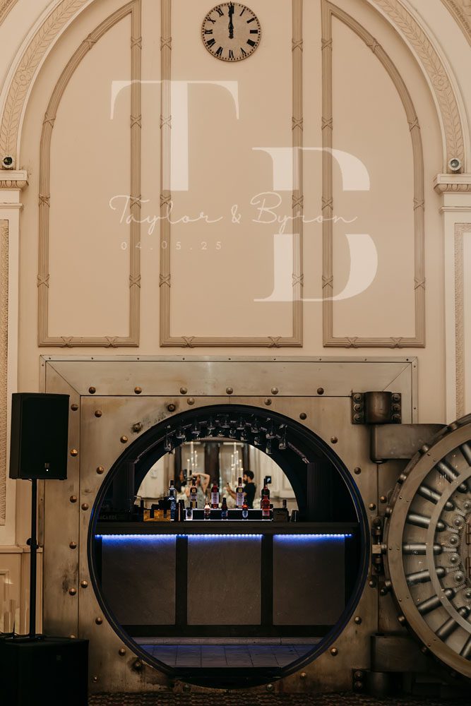 Vault Bar