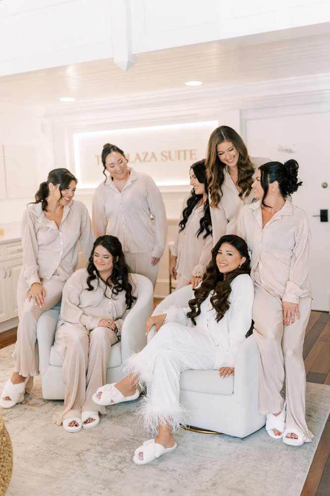 Bridal party getting ready