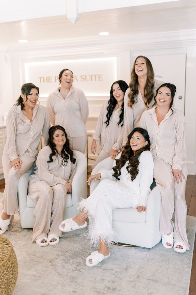 Bridal party getting ready