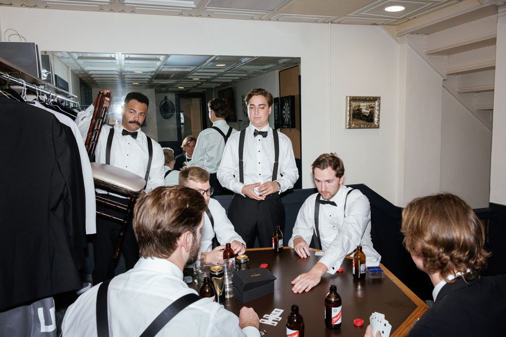 Groomsman getting ready