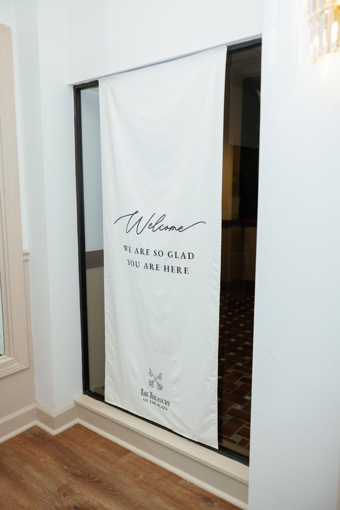 Welcome sign