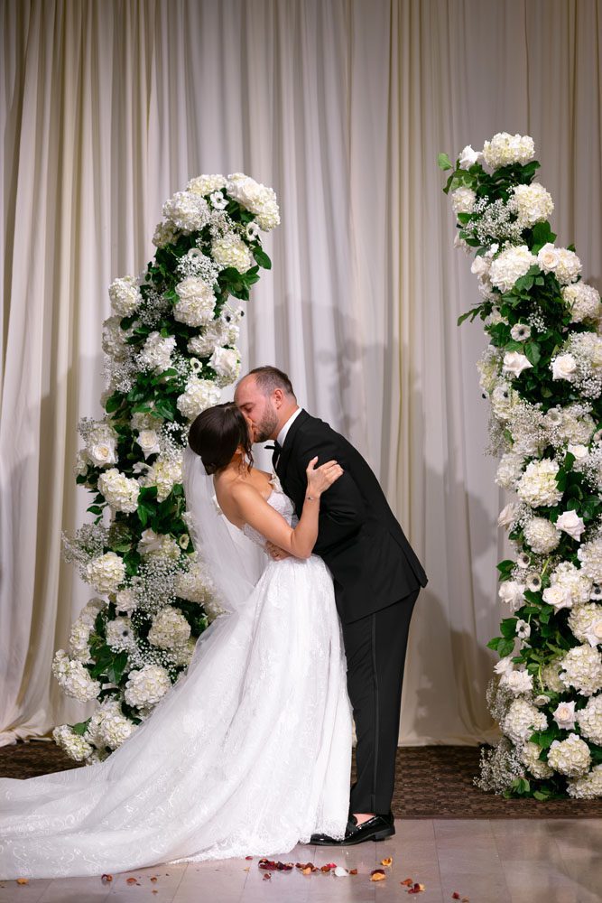 Kiss at ceremony