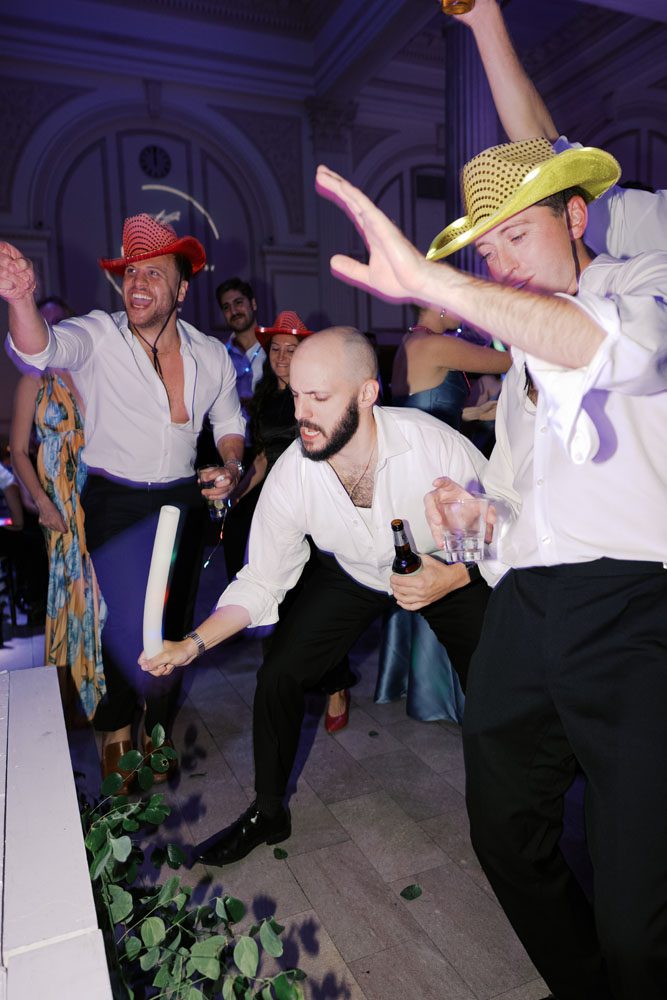 Gueats Dancing in Reception